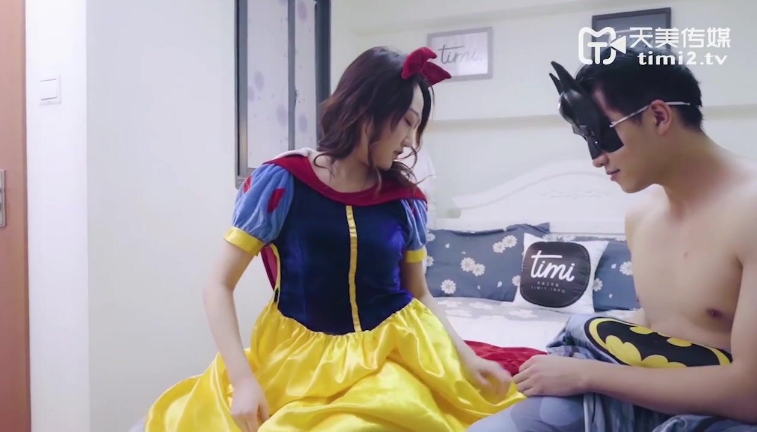 Phim sex bạch tuyết vú to phiên bản trung quốc